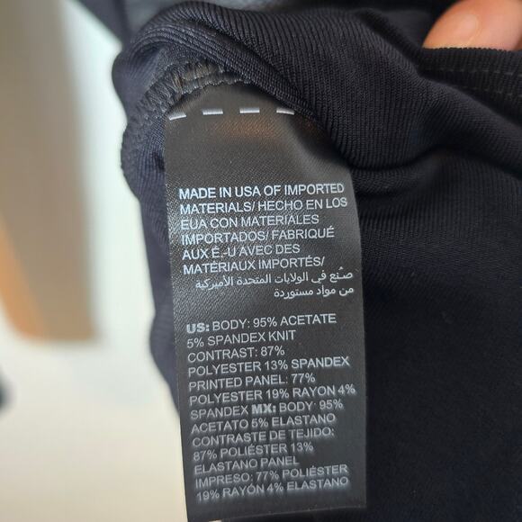 Chico’s Travelers Mixed Media Asymmetrical Tunic Size 0 (US 4/6) Wrinkle-Free - Picture 8 of 8